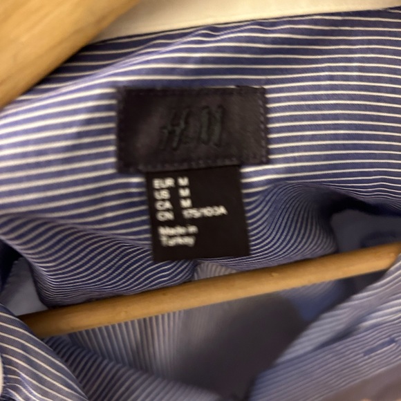 H&M Dress Shirt - Picture 3 of 3
